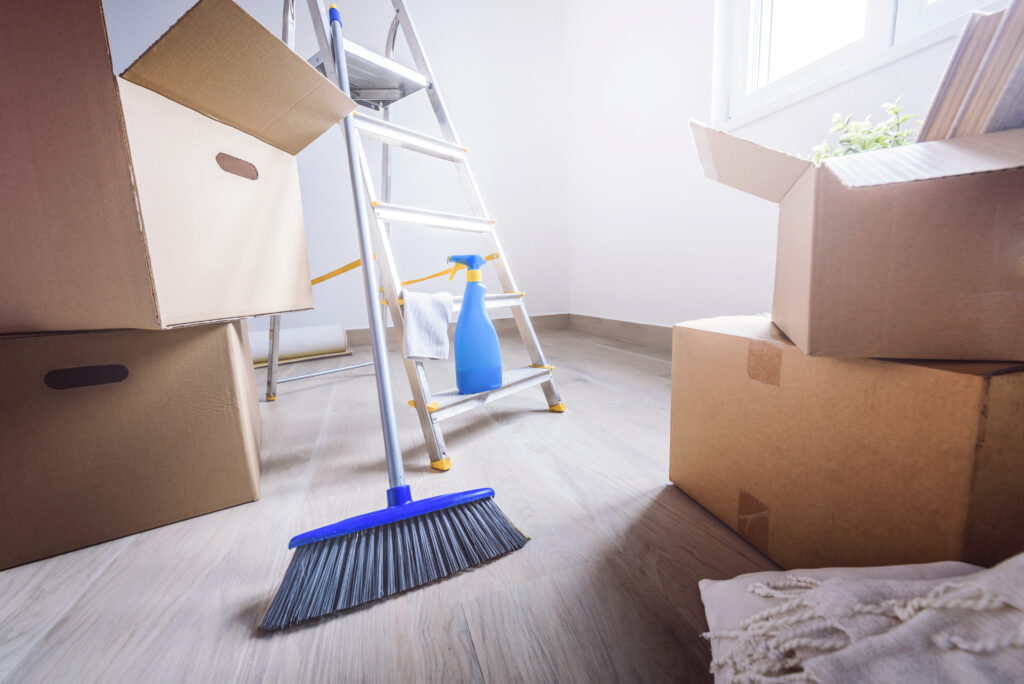 moving out cleaning service